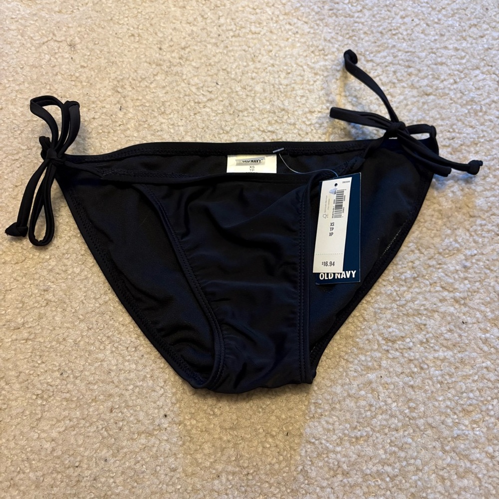 Old navy string bikini - size xs NWT
